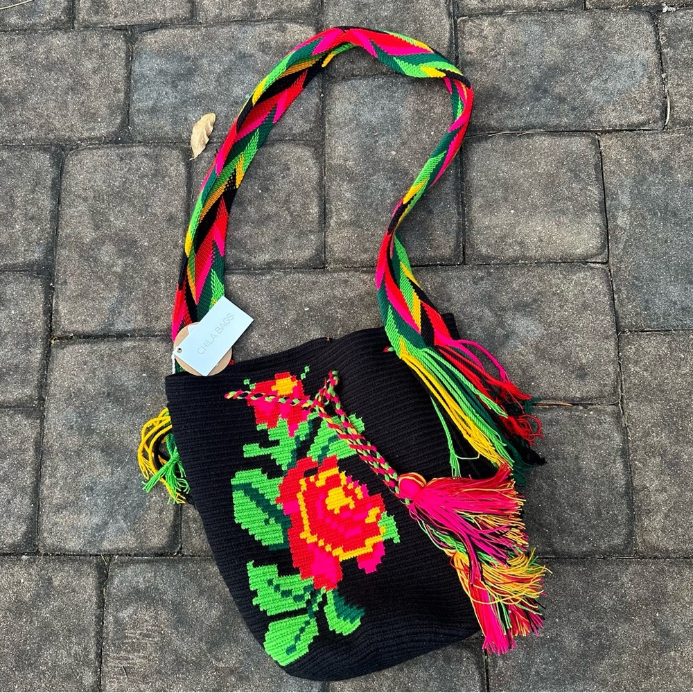 NWT Chila Bags Rose Wayuu Woven Bag